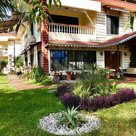 Shanu'S Seaside Inn - A Family-Run Guesthouse Just 100 Metres From Candolim Beach 외부 사진