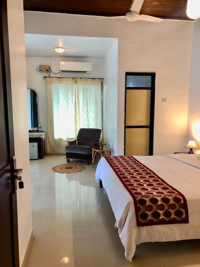 Shanu'S Seaside Inn - A Family-Run Guesthouse Just 100 Metres From Candolim Beach 외부 사진