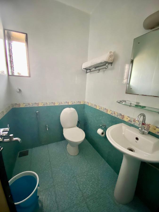 Shanu'S Seaside Inn - A Family-Run Guesthouse Just 100 Metres From Candolim Beach 외부 사진