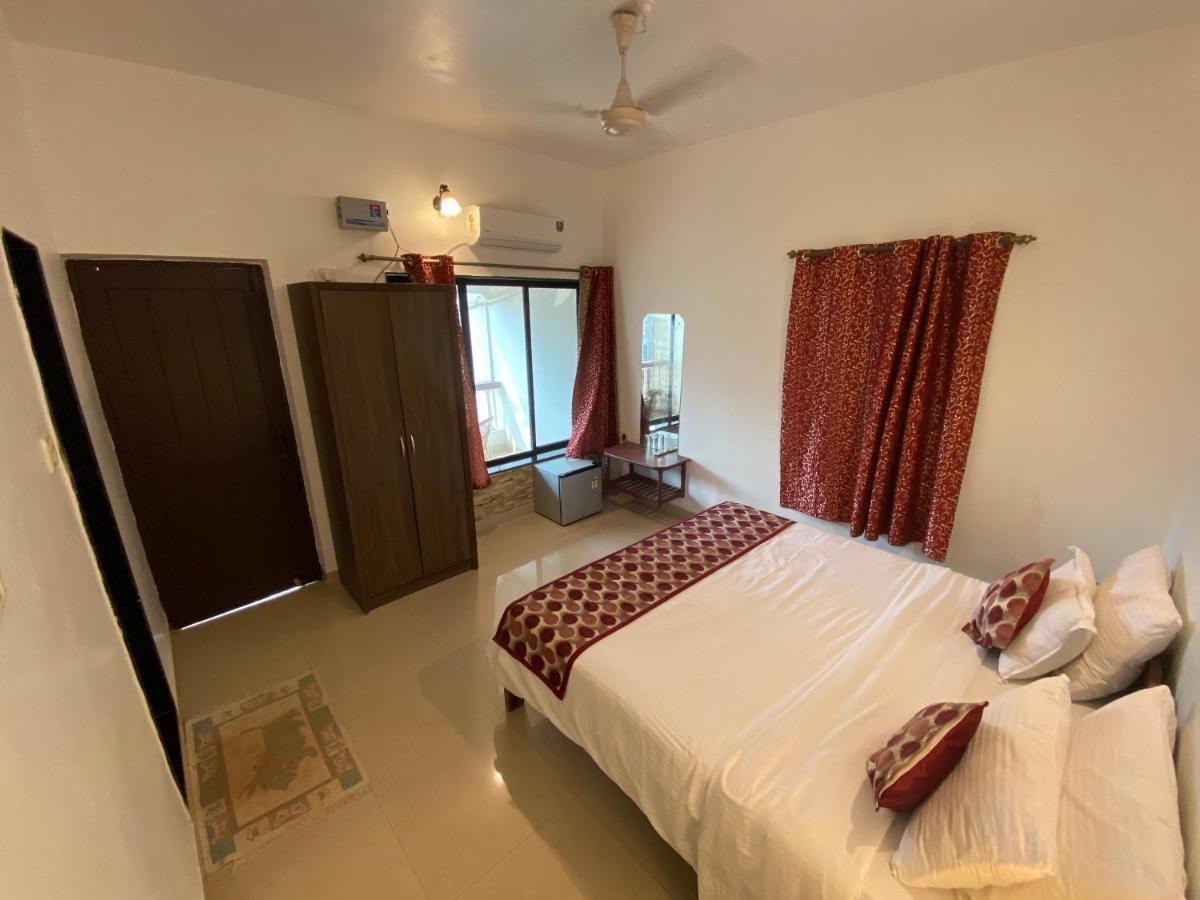 Shanu'S Seaside Inn - A Family-Run Guesthouse Just 100 Metres From Candolim Beach 외부 사진