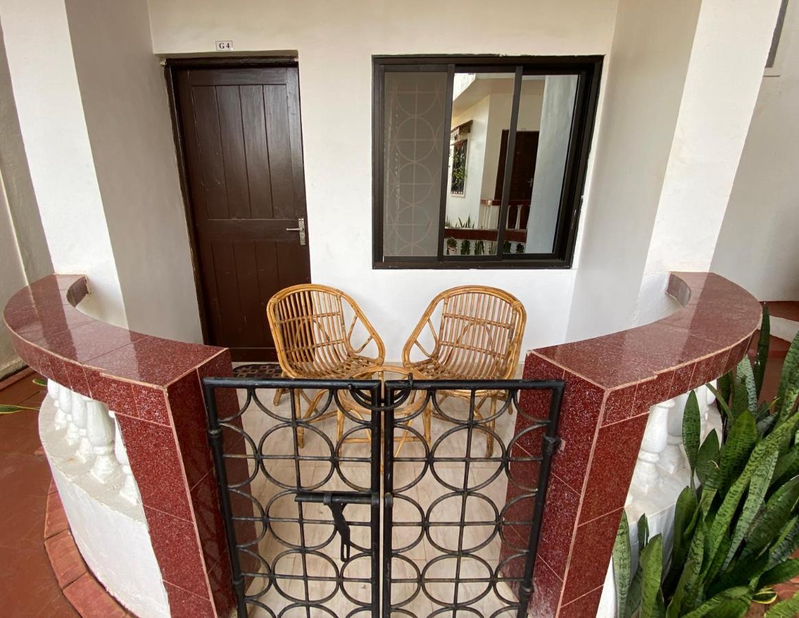 Shanu'S Seaside Inn - A Family-Run Guesthouse Just 100 Metres From Candolim Beach 외부 사진